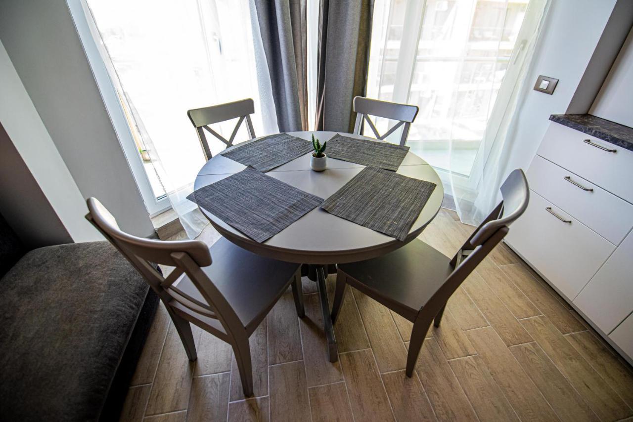 Năvodari Apartment Katrina - Alezzi Beach - Sea View מראה חיצוני תמונה
